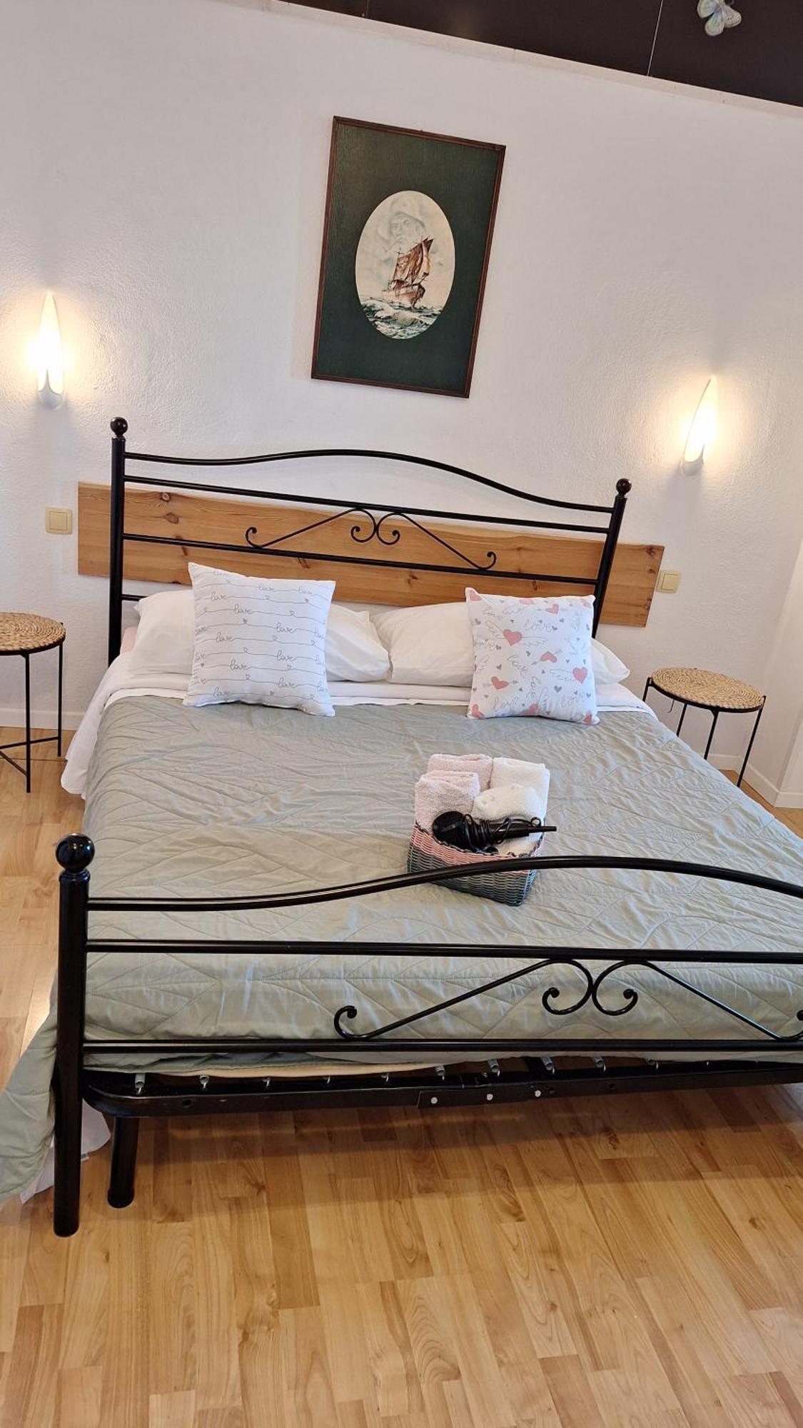 Apartmani Mary Dugi Rat Exteriér fotografie
