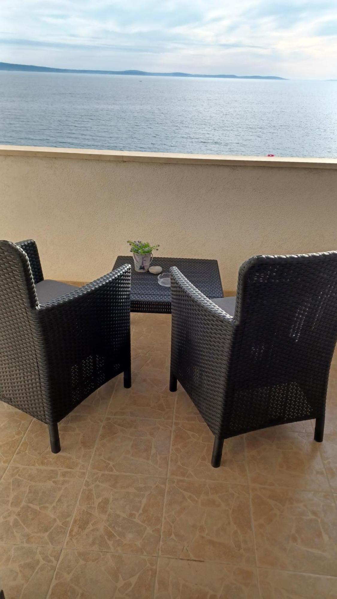 Apartmani Mary Dugi Rat Exteriér fotografie